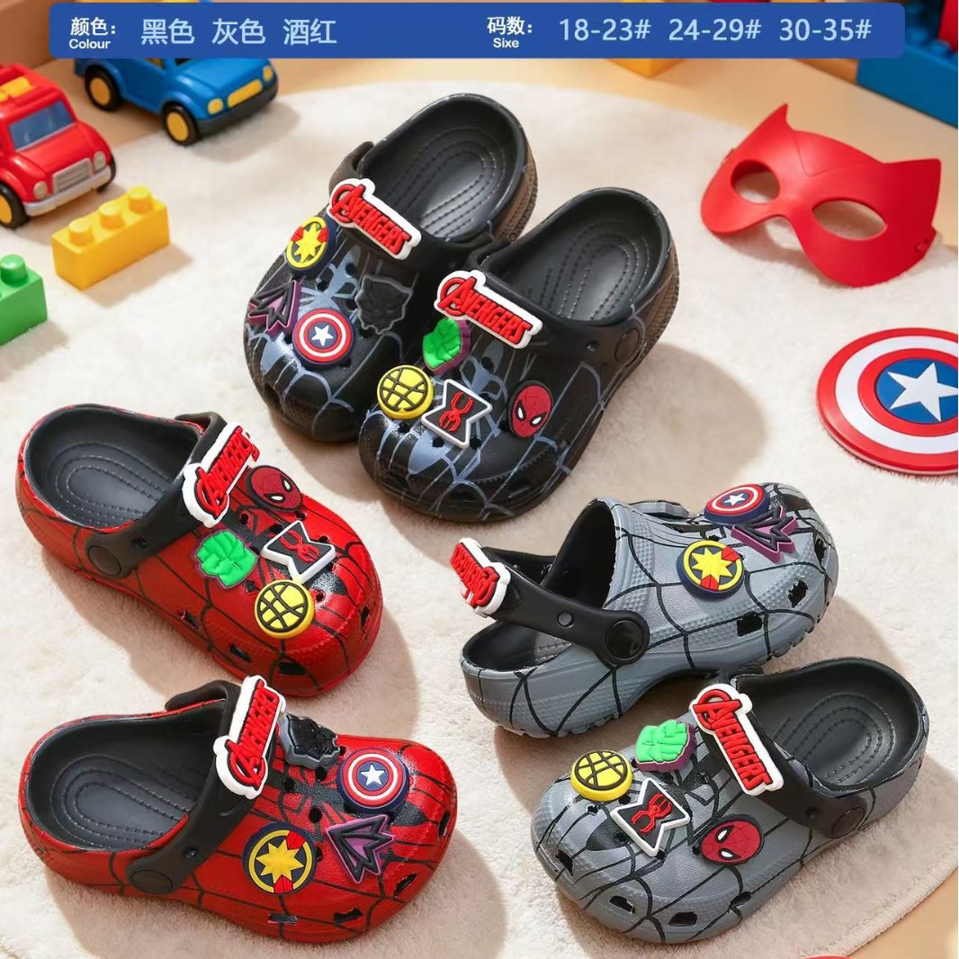 2027 new model children's shoes, boys' and older boys' cartoon-style clogs, non-slip beach sandals, wholesale for export