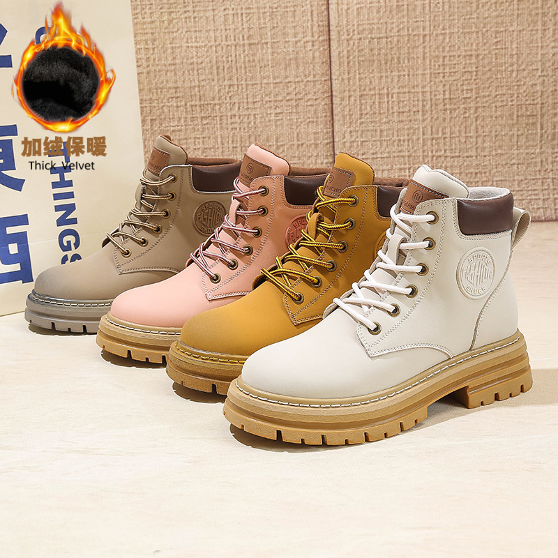 Douyin Popular Boots for Women 2025 Autumn and Winter New Thick-Soled British Style Rhubarb Boots Fleece-Lined Warm Short Boots Douyin Popular Boots for Women 2025 Autumn and Winter New Thick-Soled British Style Rhubarb Boots Fleece-Lined Warm Short Boots