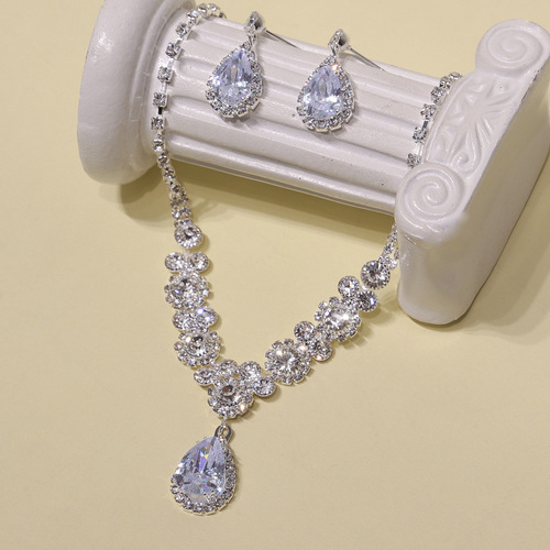 Cross-border hot selling bridal wedding jewelry set two-piece set dazzling rhinestone zircon angel teardrop necklace earrings