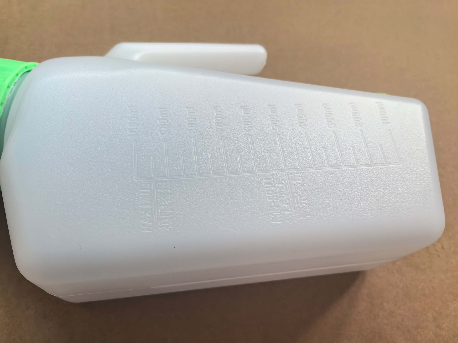 Anti-Spill Urinal, Anti-Leak and Odor-Proof Men's Urine Collector, Urine Collection Bag, Men's Bedpan, Car-Mounted Night Urinal