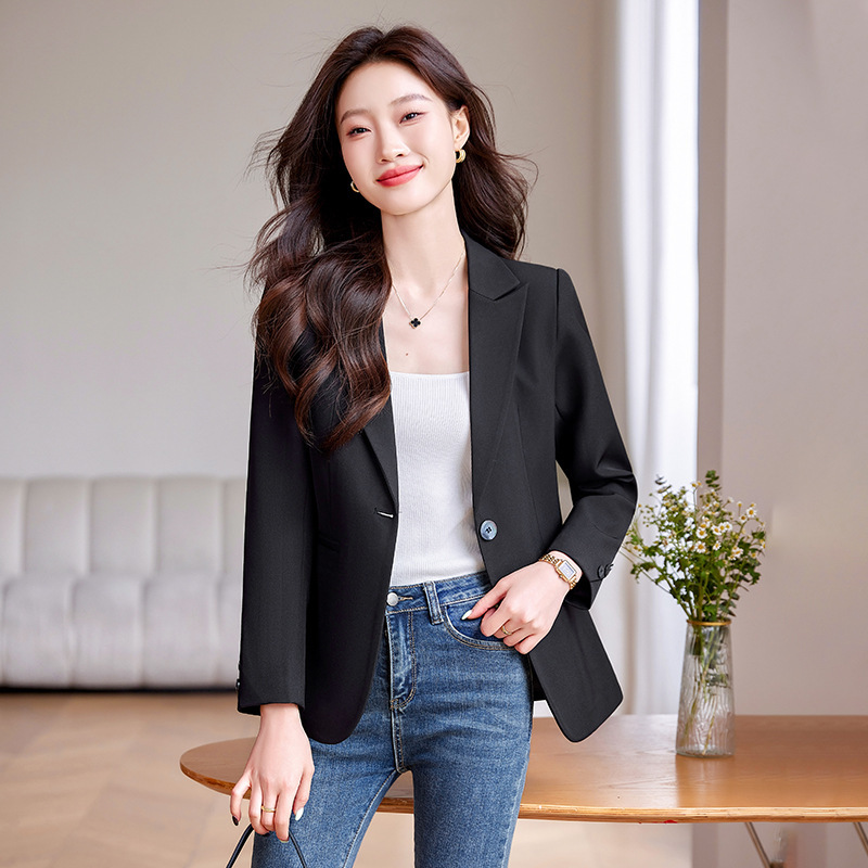 Black suit coat women's 2024 new spring and autumn fashion Joker light cooked wind small casual suit wholesale