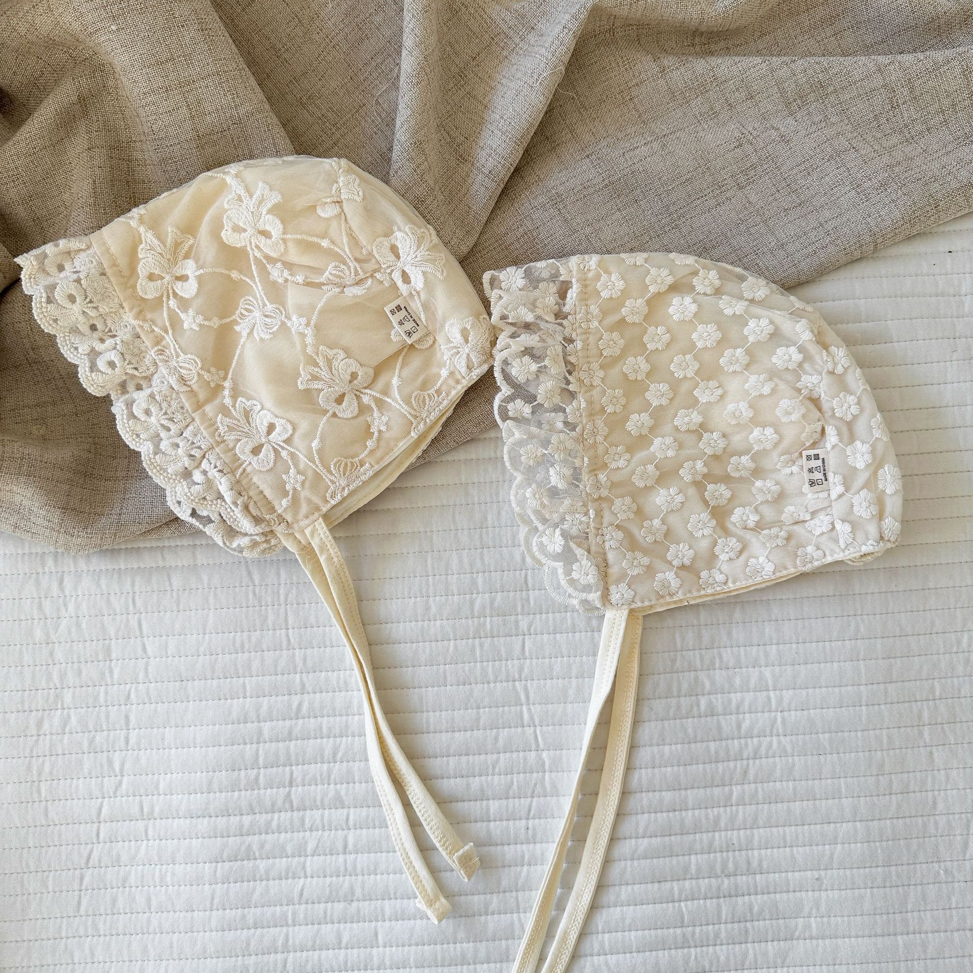 Sugar Pear ropa infantil niñas sombrero 2025 primavera nuevo bebé sombrero de encaje sombrero de bebé sombrero protector de oídos sombrero
