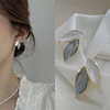 Earrings with bow, advanced ear clips, simple and elegant design, internet celebrity, high-quality style