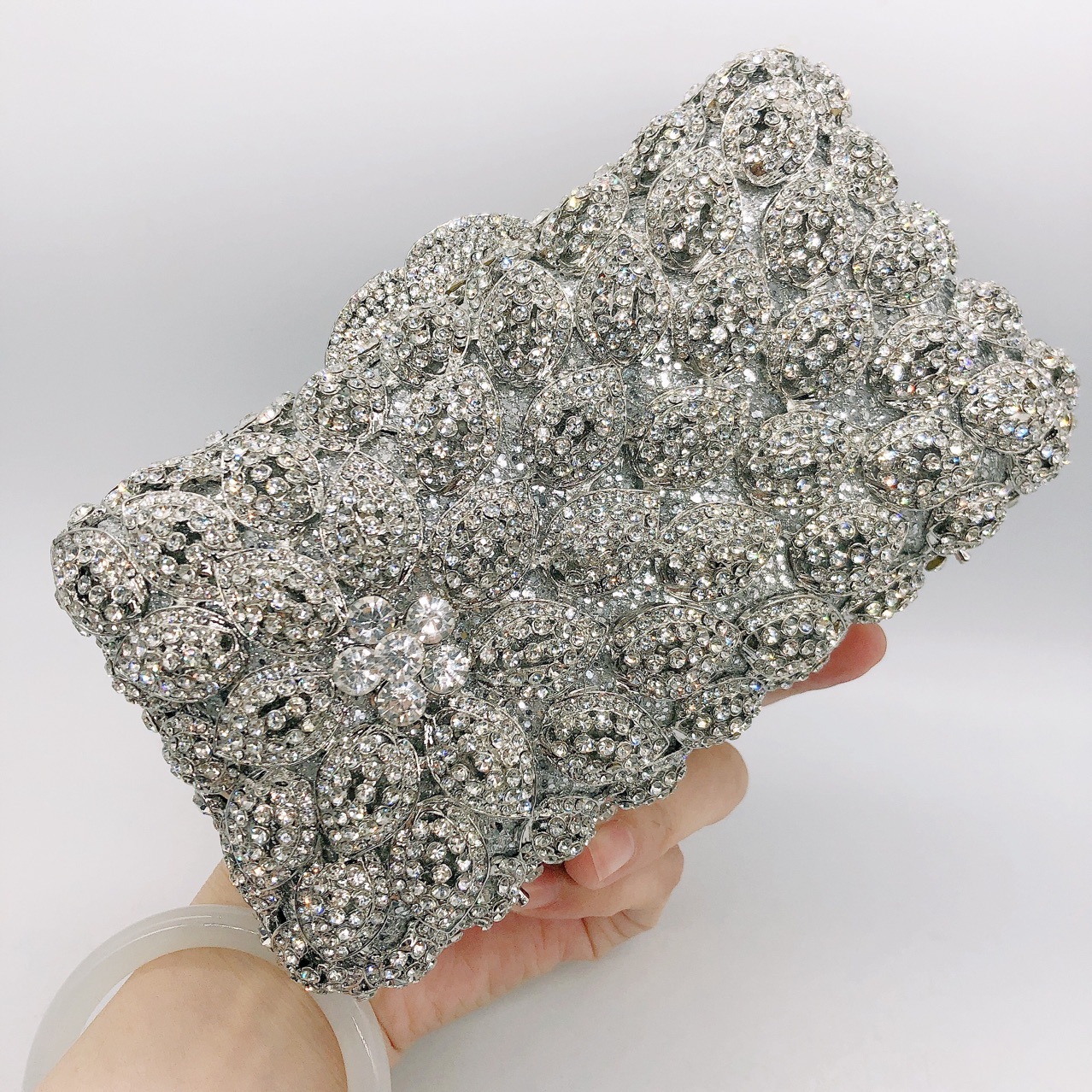 Túi clutch dạ hội đính kim cương thủ công phong cách Âu Mỹ kiểu vuông ngang — Màu vàng