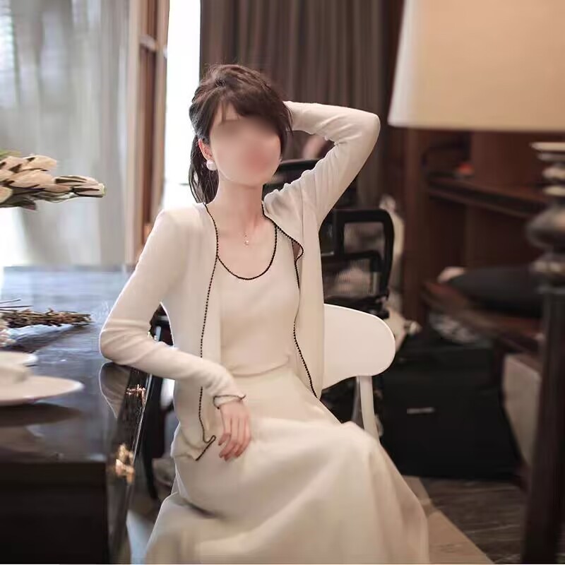 2026 Spring and Autumn New Light Luxury Chanel-Style Fashion Set Elegant Goddess Style Knitted Cardigan Two-Piece Set