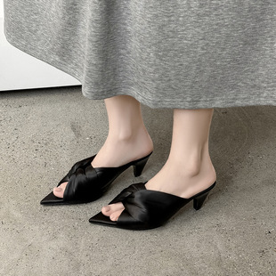 6.5CM��ɫ�r�К��|�߸���Ь2026�ļ��¿��⴩�ָ�һ�_�ő�����Ů