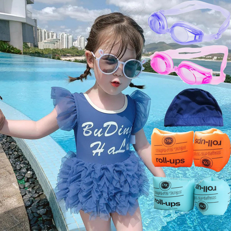 Traje de baño azul + gorra de baño + gafas de baño + brazaletes