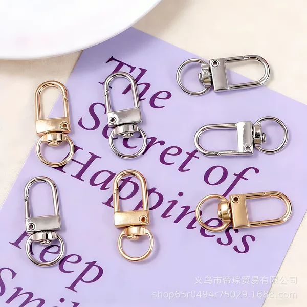 Directly Supplied from the Manufacturer: Electroplated Metal, Painted Keychains, Door Buckles, Colorful Zinc Alloy Dog Clips, Luggage Accessories, and Decorative Beads