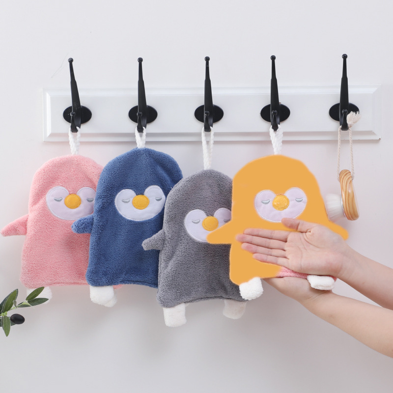 Coral fleece hand towel hanger cute bathroom towel cartoon little penguin children's hand towel face towel absorbent towel 