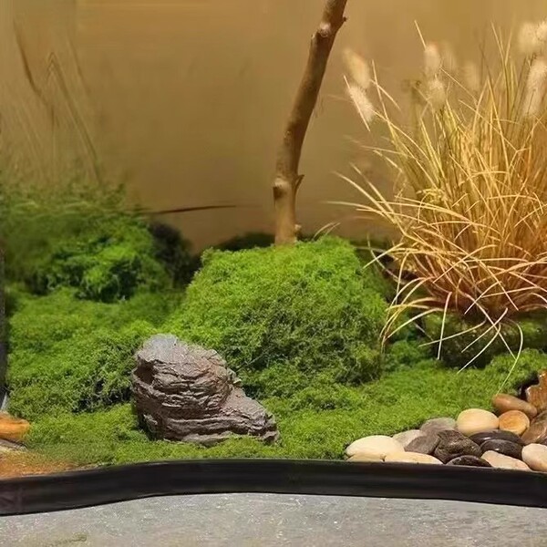 Realistic artificial plant