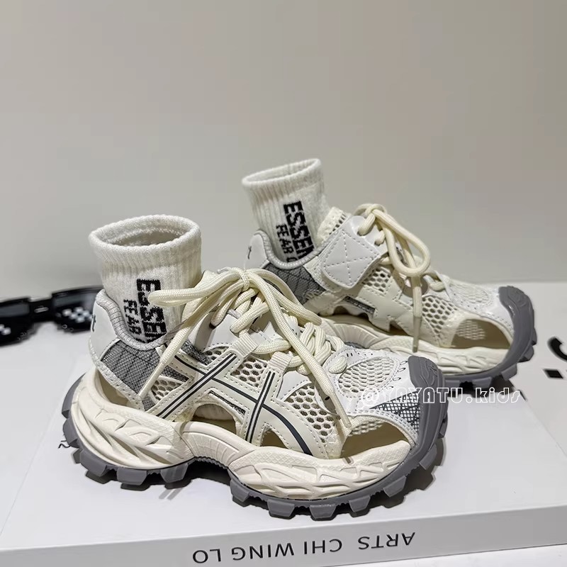 Breathable fashionable sandals
