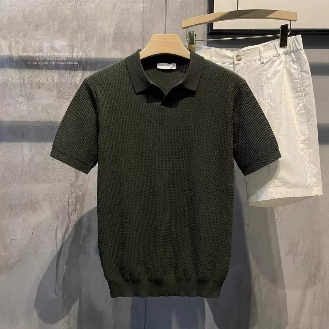 Verano nuevo suéter de punto de seda de hielo de manga corta camisa POLO para hombre con cuello en V camiseta de textura de negocios delgada comercio exterior al por mayor transfronterizo
