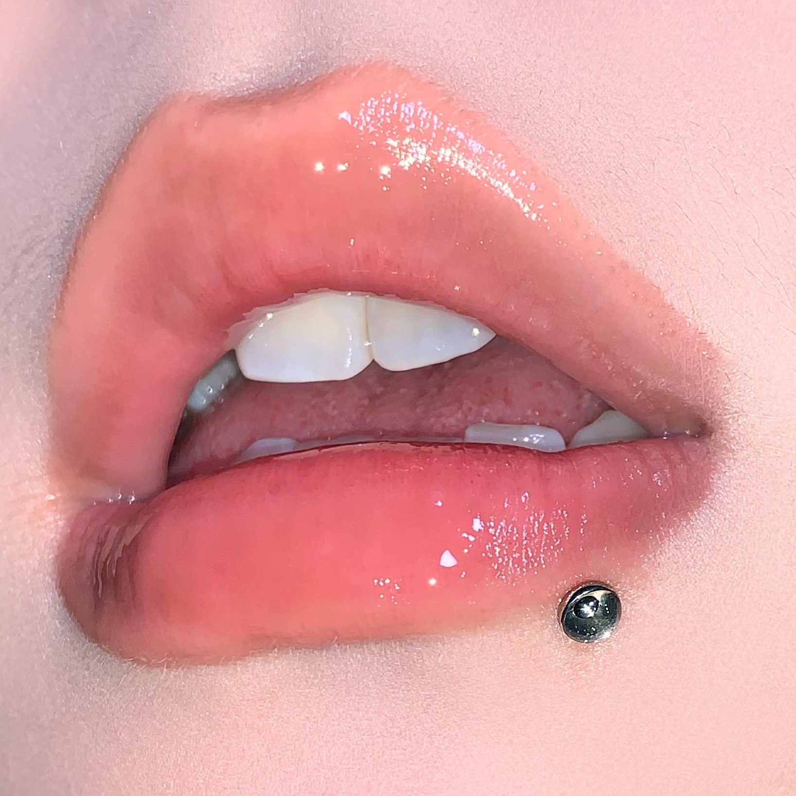 Small Bulb Transparent Lip Nail Inner Tooth Internal Thread Straight Nail Lip Ring Design Niche Hot Girl Piercing Jewelry detail image 9