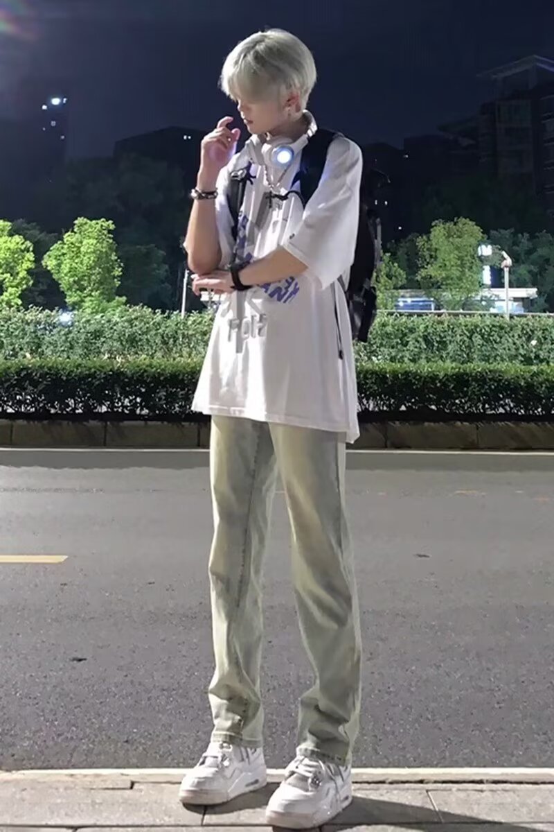 Pantalones vaqueros viejos lavados de la calle americana de moda Primavera y otoño para hombres Pantalones largos de estilo vibe de la calle alta de tendencia suelta recta