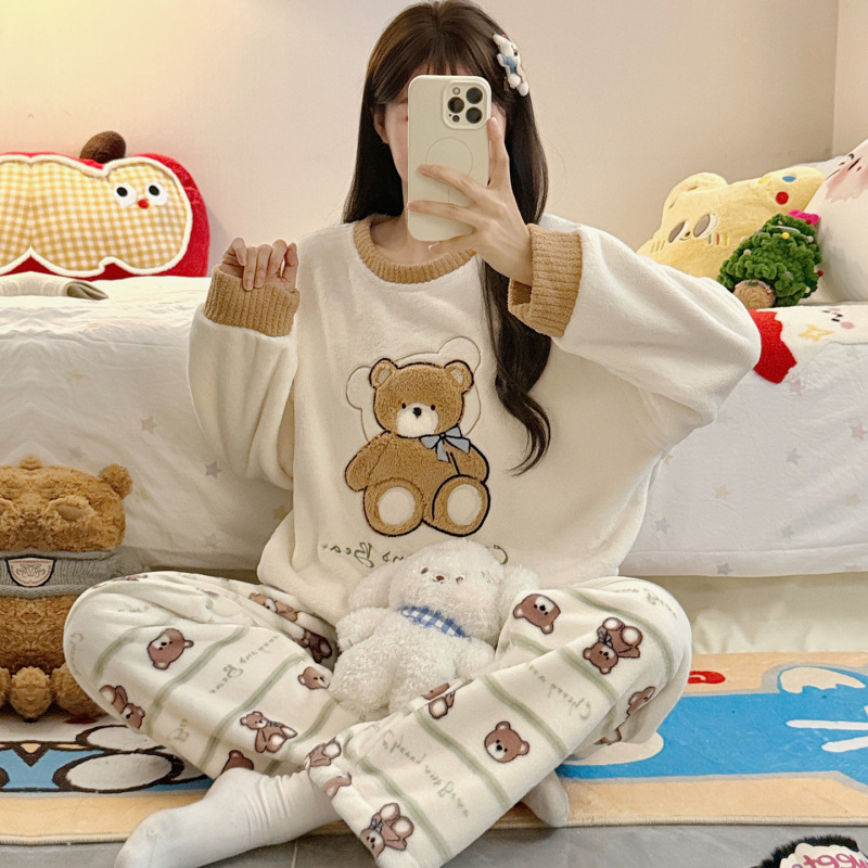 Source Factory New Winter Women's Double Long Round Neck Cartoon Embroidered Pattern Flannel Thickeneded Fleece-Lined Warm Style Source Factory New Winter Women's Double Long Round Neck Cartoon Embroidered Pattern Flannel Thickeneded Fleece-Lined Warm Style