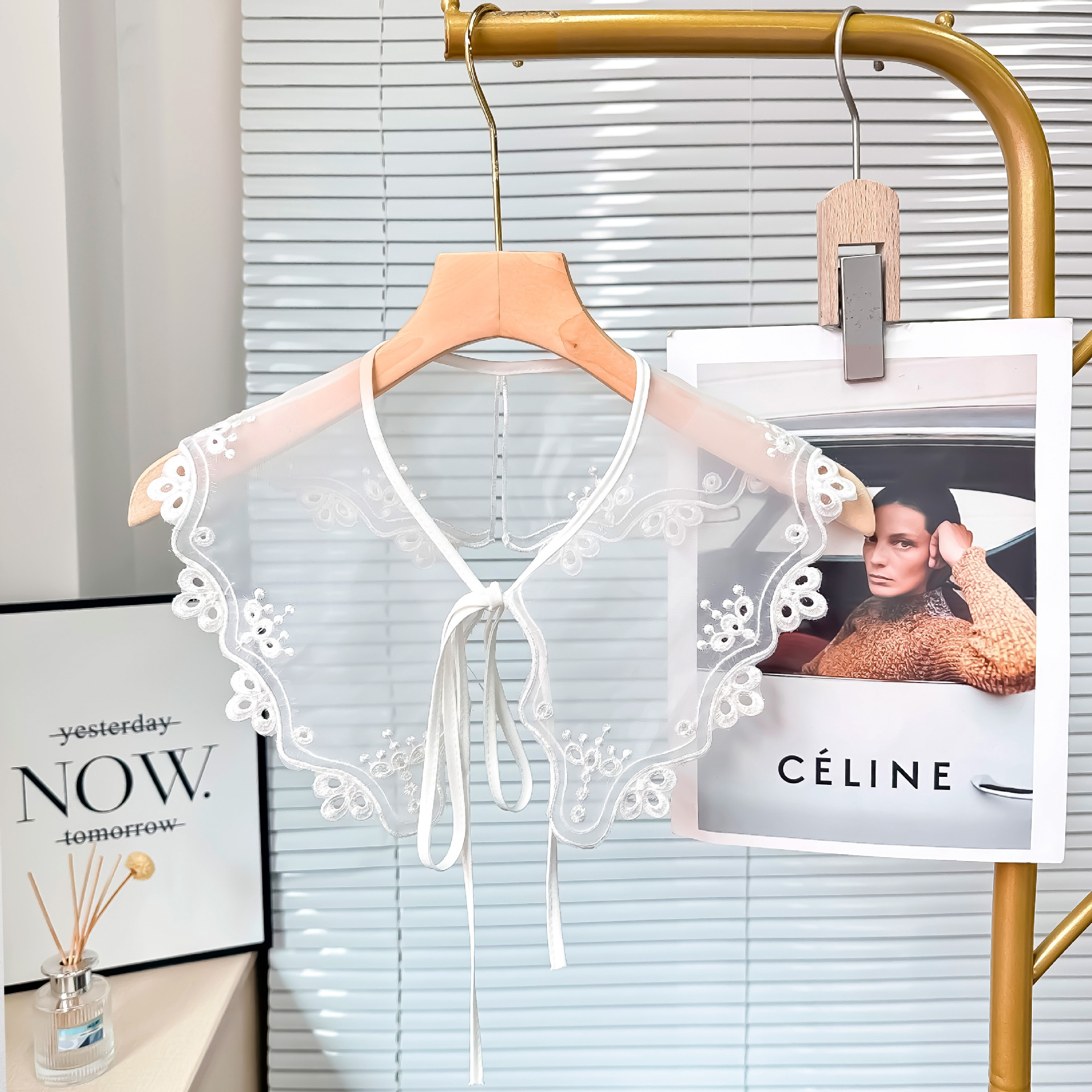 Ogan blanco bordado encaje de cuello falso mujer correa transparente decoración de collar suéter vestido con accesorios