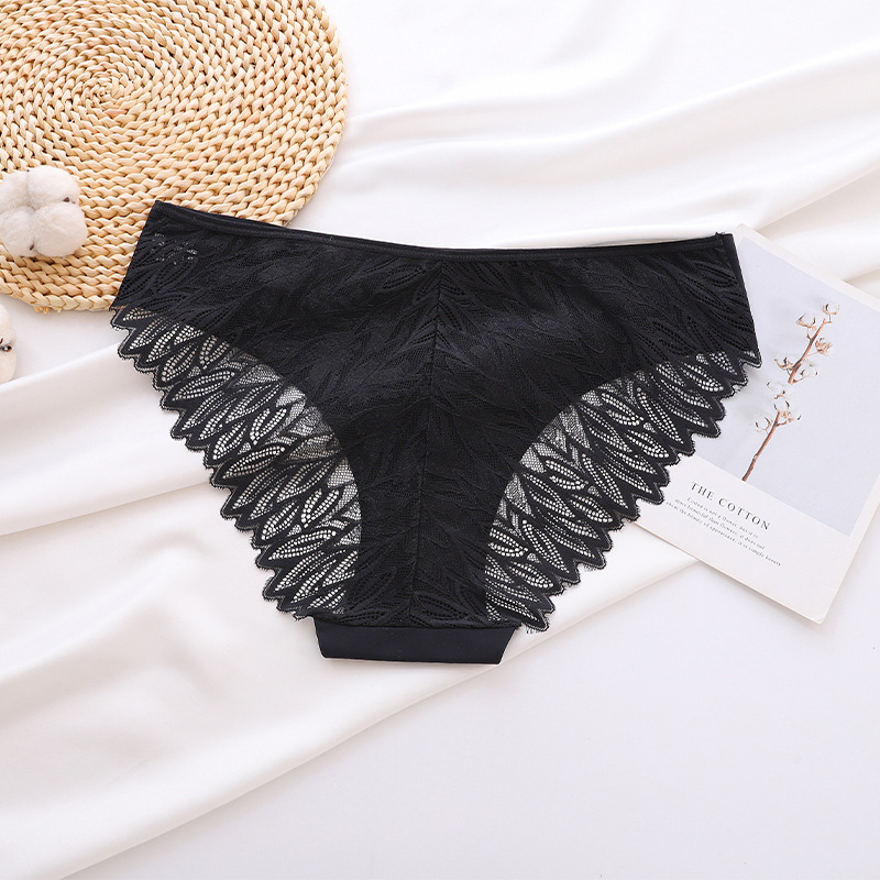 Cross-border wholesale women's seamless lace underwear low waist bikini underwear beauty plus size underwear line hollowed out