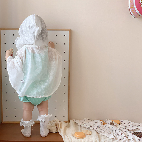 Newborn baby cape cape summer outing baby sun protection windproof and cool coat summer breathable thin shawl