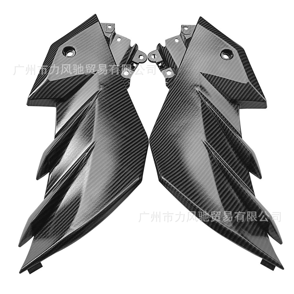 Adecuado para Kawasaki z250 Z300 13-17 Shell modificación patrón de fibra de carbono placa lateral izquierda y derecha placa lateral
