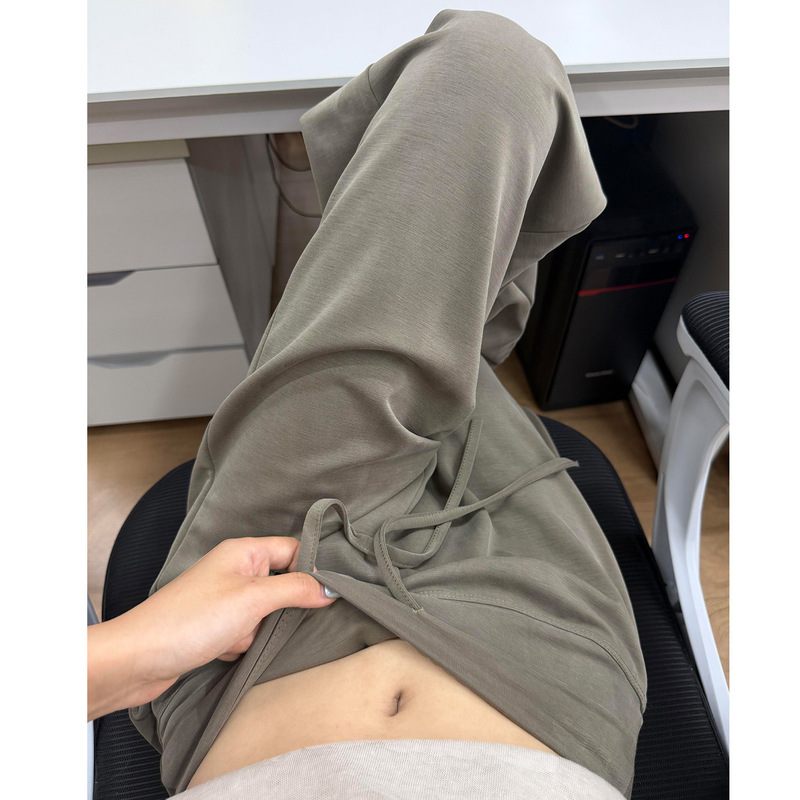 Korean-style green fitness yoga pants for women, autumn 2026 new collection, high-waisted, slimming, and casual wide-leg pants suitable for petite figures