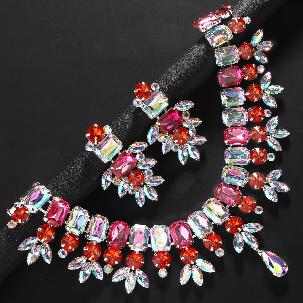 2024 nuevo traje de joyería exagerada hojas rhinestone COLLAR COLGANTE pendientes joyería para mujeres conjunto de joyas