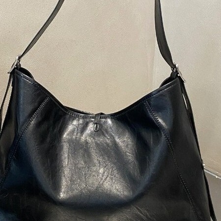 leather capacious universal waterproof bag