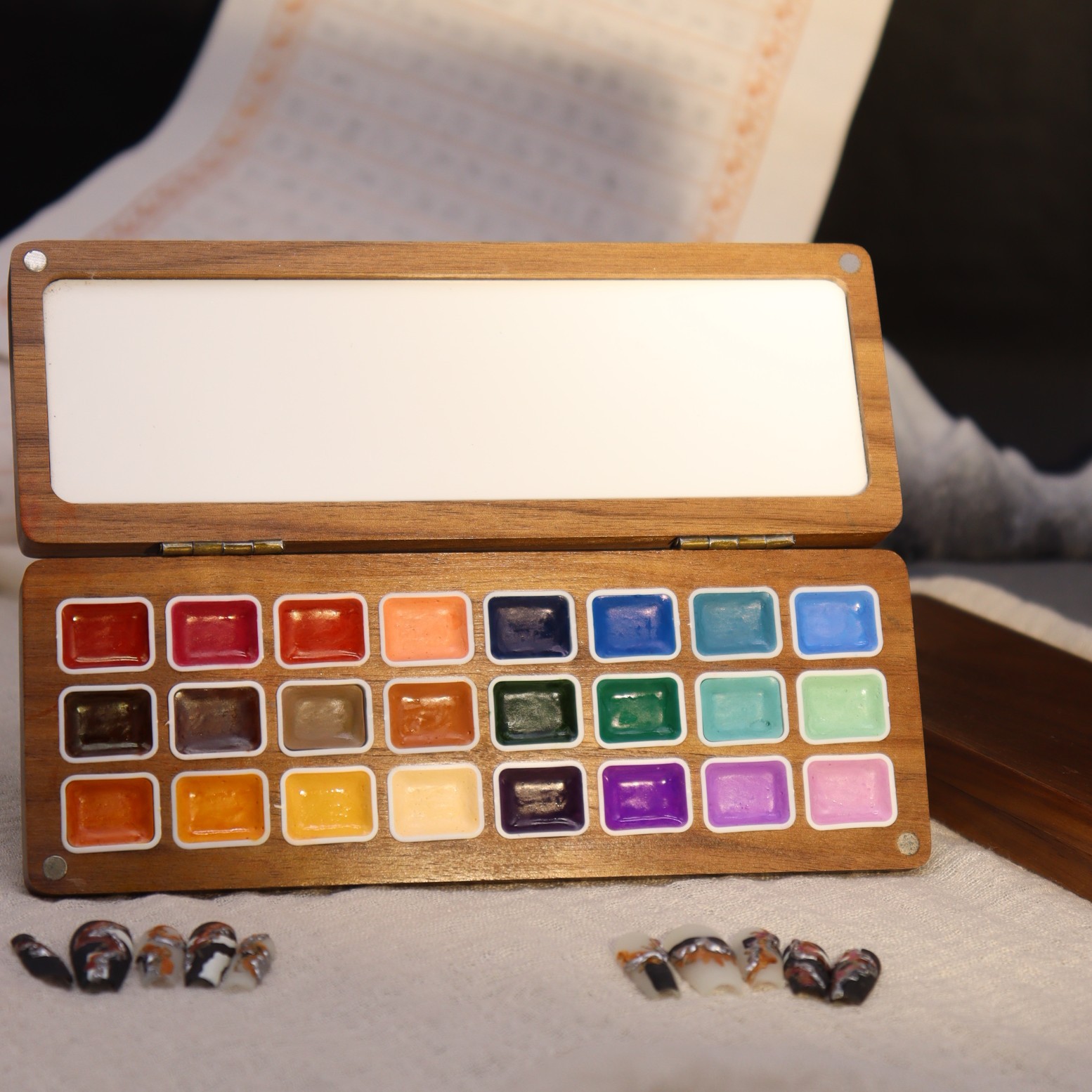 Poética manicure pintado caja de nuez 24 color perlado color sólido acuarela hecha a mano pintura de pigmento sólido 1ml