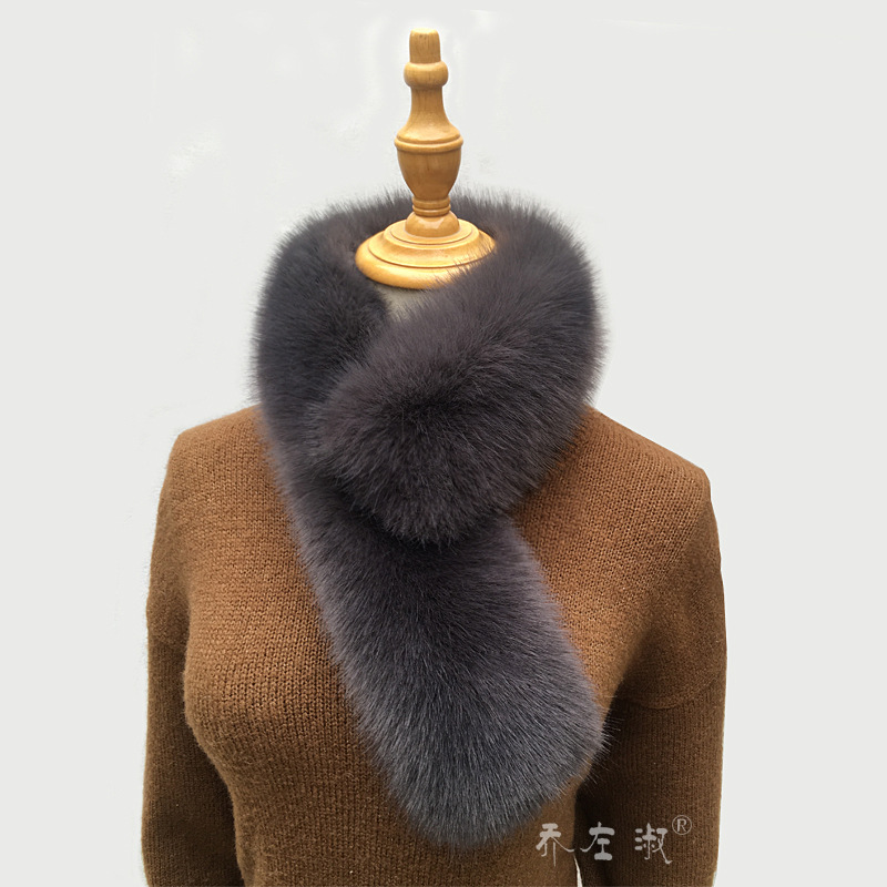 짙은 회색