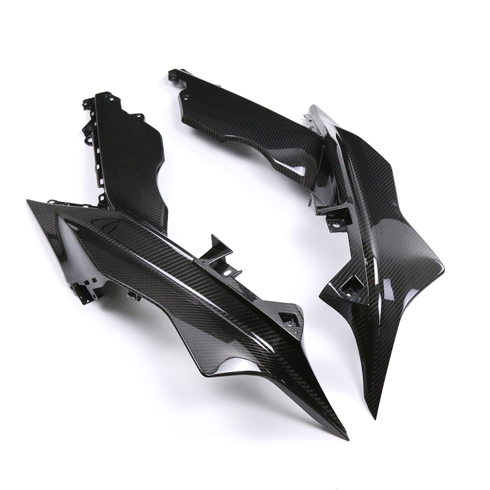 Suitable for new YAMAHA YAMAHA R3 front large side plate carbon fiber shell motorcycle modification accessories