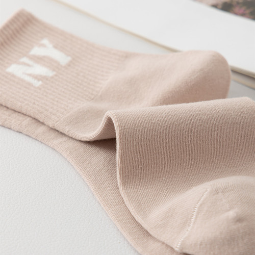 5 pairs of socks women's mid-calf autumn and winter sports socks ins trendy Japanese fitness socks long anti-odor and sweat-absorbent cotton socks