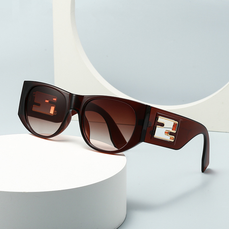 Cross-border foreign trade new modern retro generous frame metal accessories sunglasses INS wind street photography sunglasses 9217_voghion.com