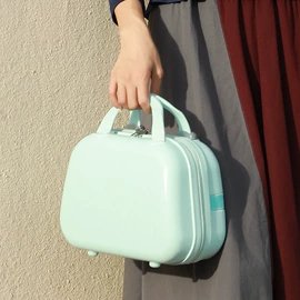 旅行箱;化妆箱;化妆包