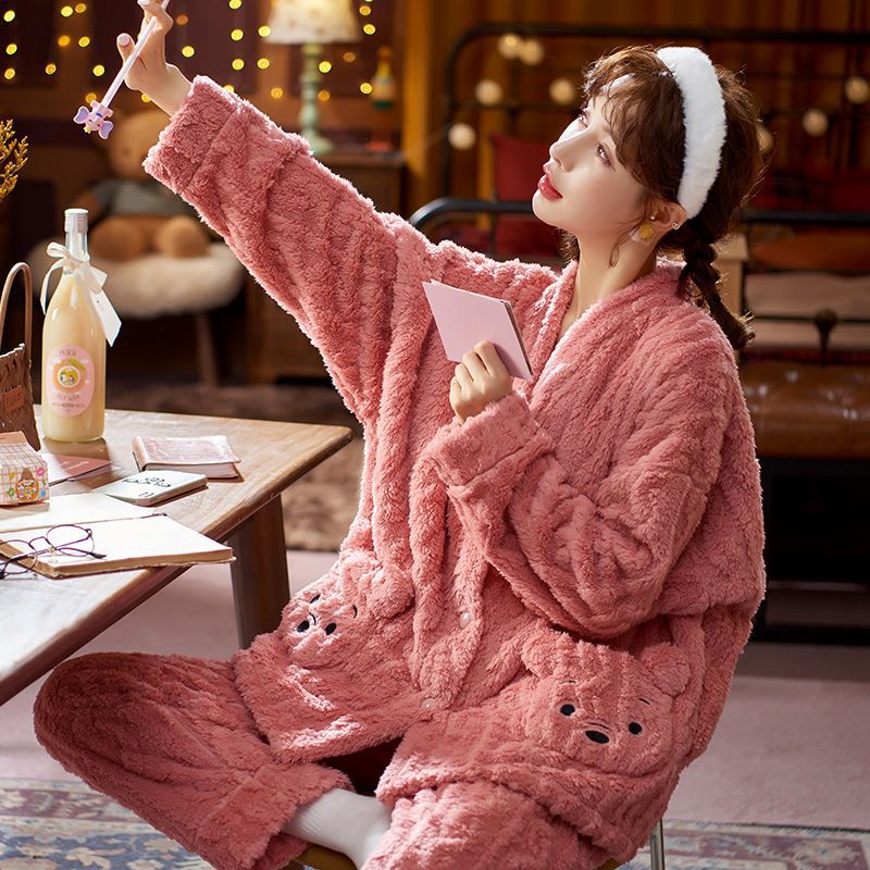 Pijamas de invierno de mujeres de invierno grueso con ropa de franela de terciopelo otoño y invierno de mediana edad Coral Pijamas damas de primavera y otoño