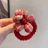 Красная (зайчик, цветок)