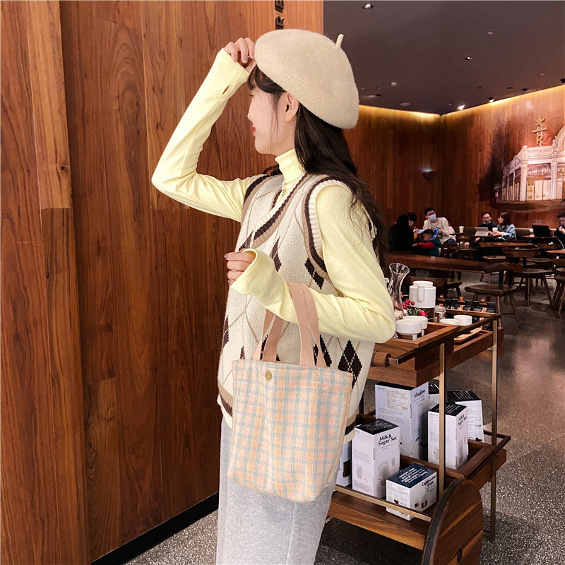 08181 Japanese-style woolen checkered bento bag, ins Korean-style handbag, fresh women's walking lunch box, small handbag wholesale undefined
