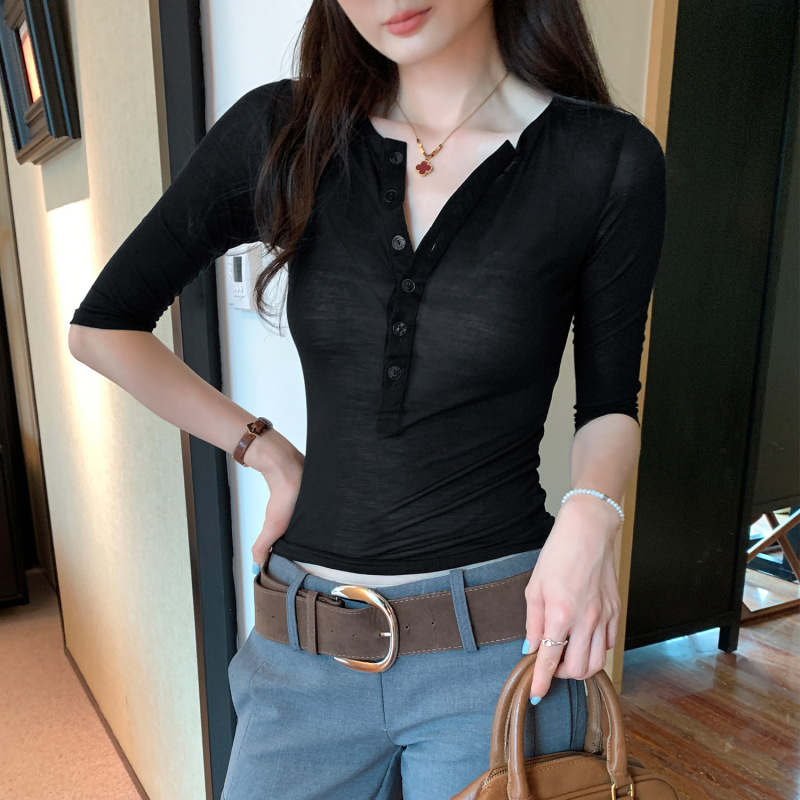 设计感排扣半开领中袖t恤女2025夏季薄款透感修身独特绝美小上衣|undefined