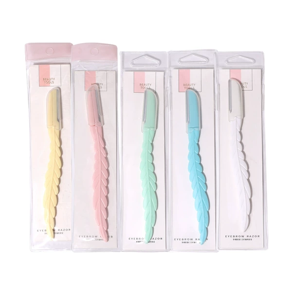 8247 Eyebrow Squeezing Knife