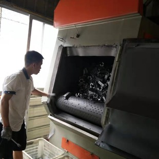 Supply Q326 Crawler Shot Blasting Machine Small Crawler Shot Blasting Machine Crawler Shot Blasting Cleaning Machine
