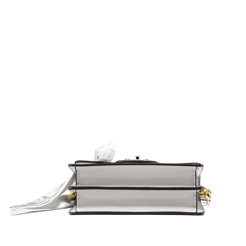 2024 New Trend Vit Scarf Handhållen Liten fyrkantig Dam Presbyopia Mode Crossbody-väska med en axel_voghion.com