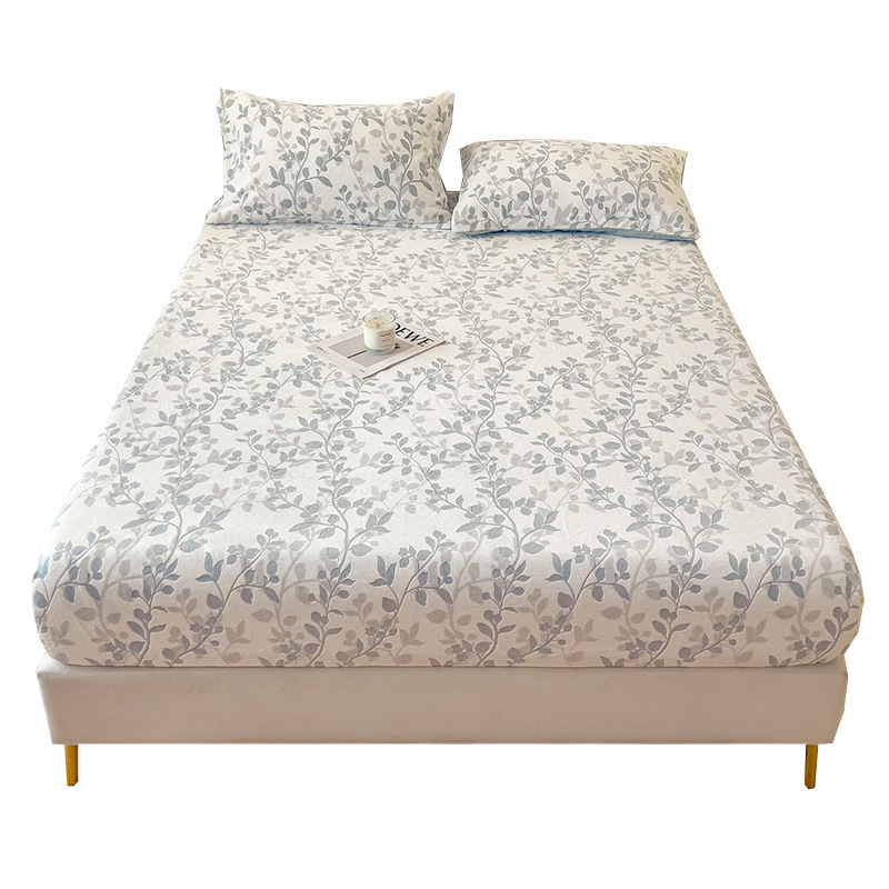 Cama de camisa de leche gruesa una sola pieza de colchón de invierno cubierta protectora de franela de coral cubierta de cama de camisa de tres piezas de otoño y invierno