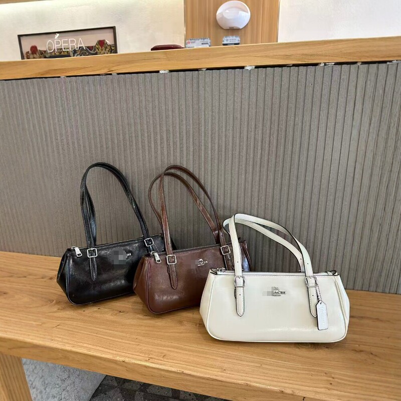 Koujia's New Asher34 Baguette Bag, Genuine Leather Women's Bag, Fashionable and Versatile Shoulder Crossbody Handbag, Fendi Bag Koujia's New Asher34 Baguette Bag, Genuine Leather Women's Bag, Fashionable and Versatile Shoulder Crossbody Handbag, Fendi Bag