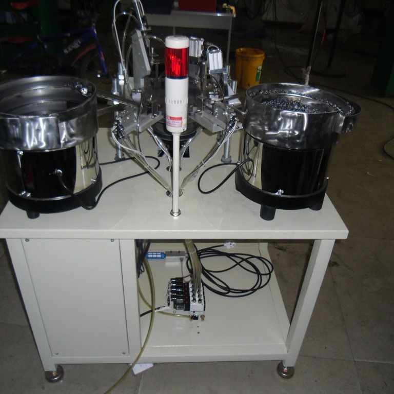 自动化设备厂家   全自动鞋扣组装机    鞋扣机 全自动铆钉设备