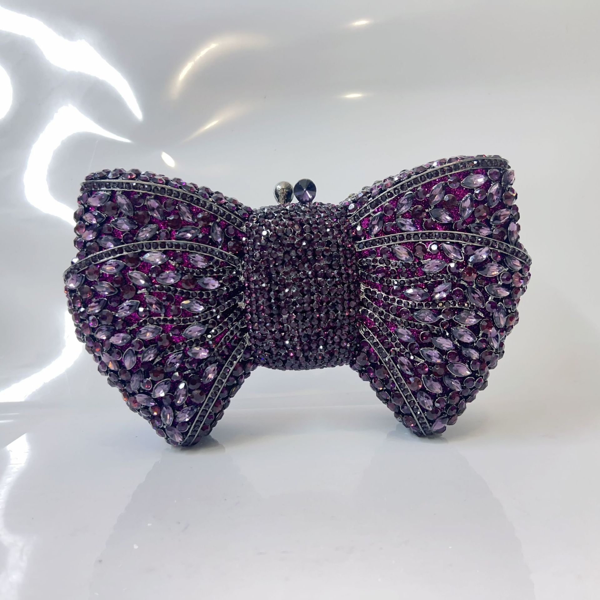 Hochwertige, diamantbesetzte Abendtasche mit Schleife, Strasssteinen, passend für europäische und amerikanische Bankettkleider und neue Clutch mit Schleife_voghion.com