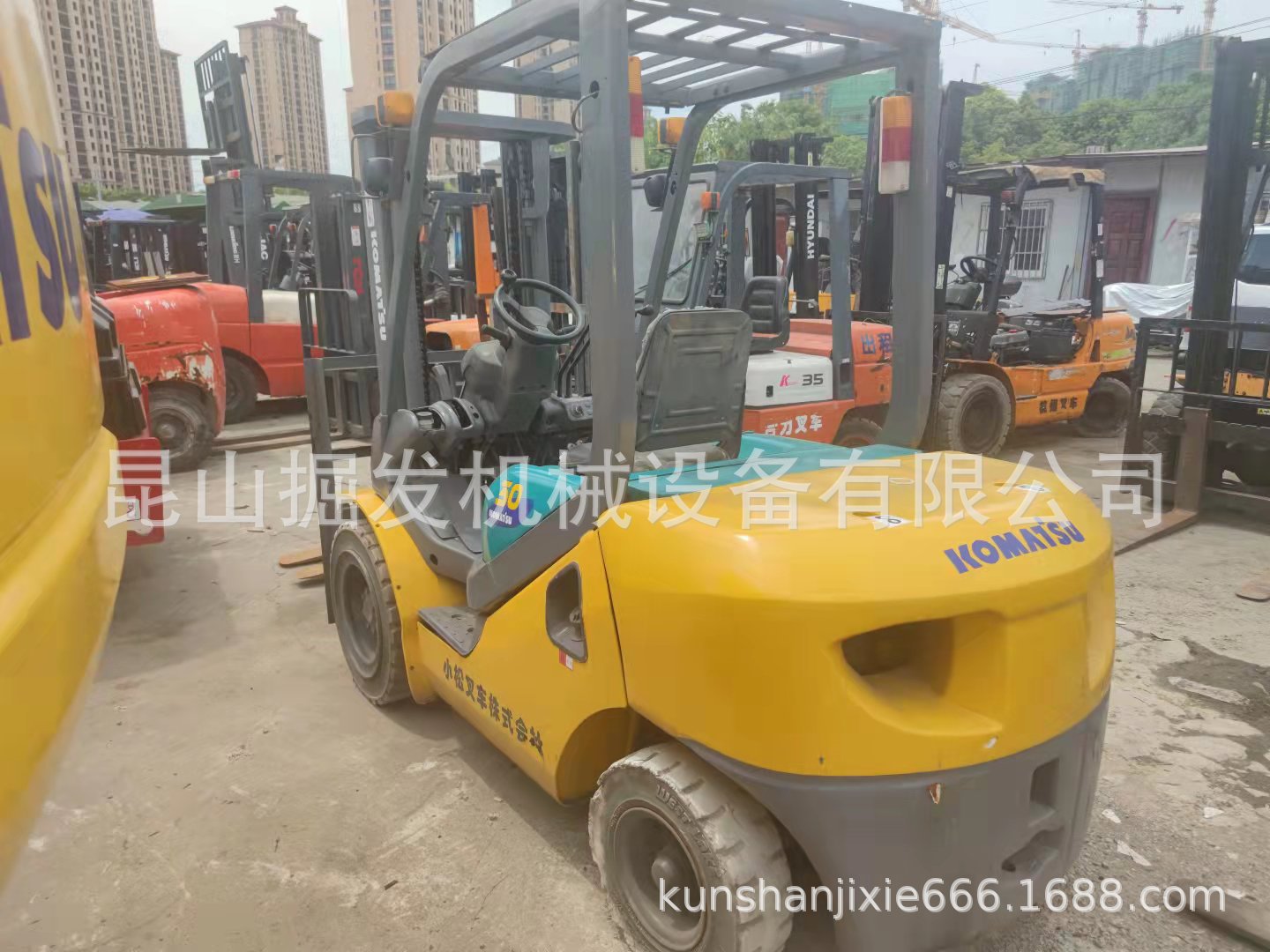 KOMATSU小松30吨二手叉车二手叉车