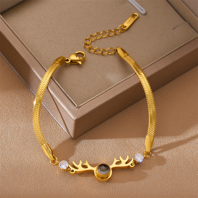 Daily Occasion Titanium Steel Material Fashion Antlers Titanium Steel Plating Artificial Gemstones Bracelets 1 Piece