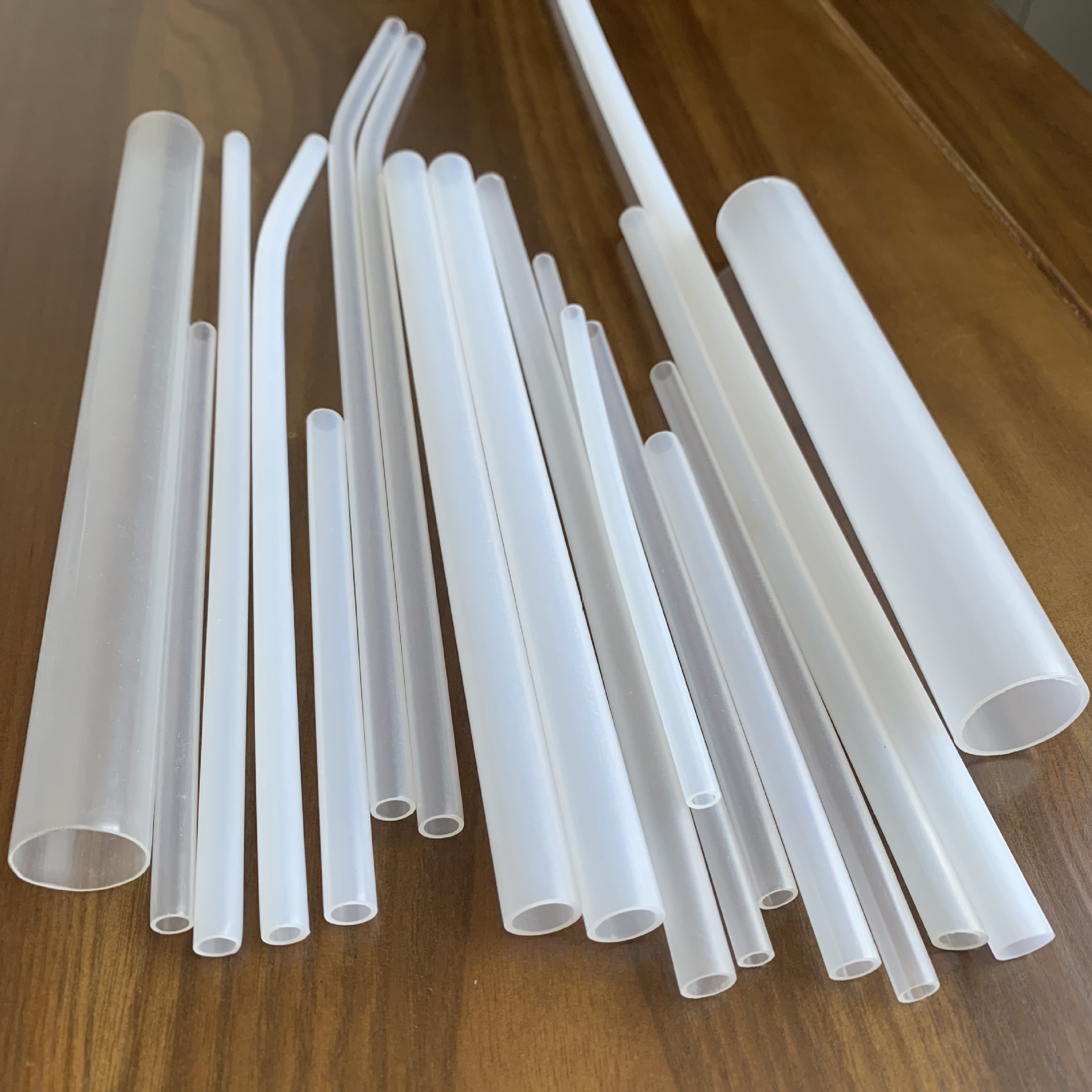 厂家定制PE塑料管 食品级 玩具 日用品配件管 大量现模具