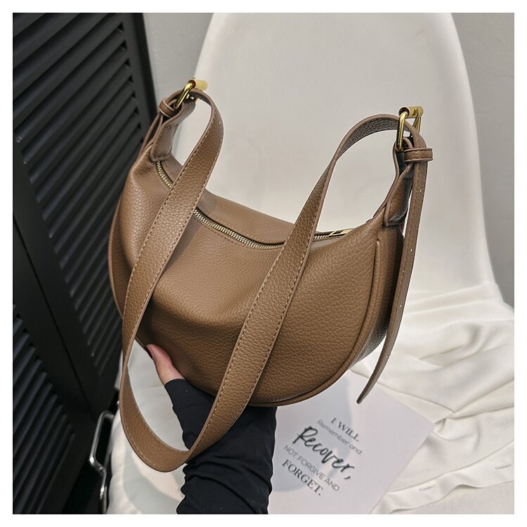 Simple and fashionable for women 2024 new color contrasting single shoulder saddle casual versatile crossbody dumpling_voghion.com