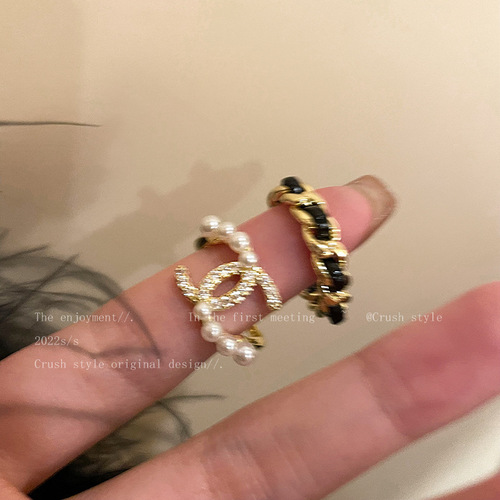 Pearl Zirconium Open Ring for Women, Unique Design, High-End Index Finger Ring, Influenced by the Style of Audrey Hepburn, Fashionable and Personalized Ring