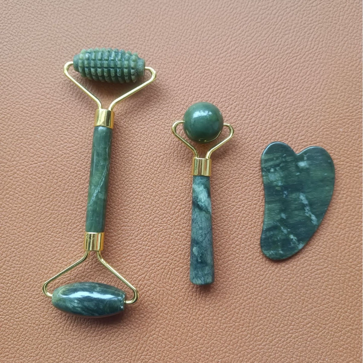 В наличии оптом нефритовый ролик Темно-зеленый Феникс ролик Набор из трех частей с круглой головкой красивый контейнер Нефритовый маленький Рог