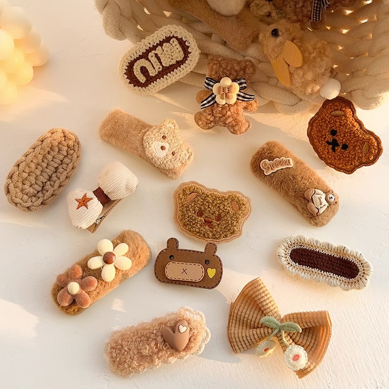 Otoño e invierno color café leche clip para el cabello para niños flequillo clip tocado bebé lindo flor de felpa horquilla accesorios para el cabello al por mayor